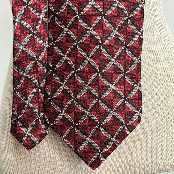 Louis Feraud Men’s Tie Red Black Gray Pinwheel Check Print Necktie - Picture 1 of 8